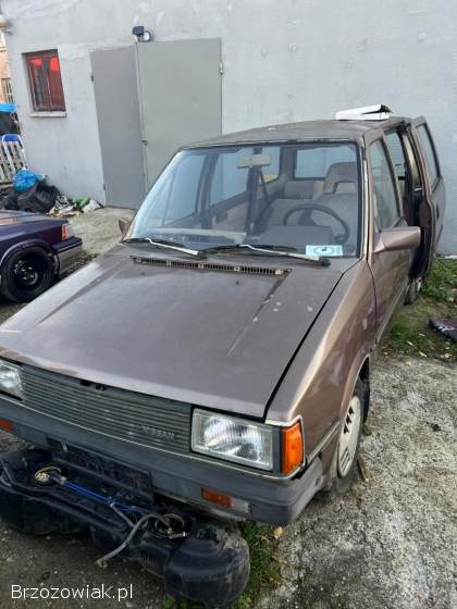Nissan Prairie 1987
