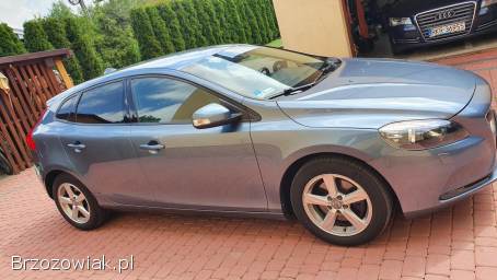Volvo V40 1,  6T 150KM 2012