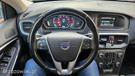 Volvo V40 1,  6T 150KM 2012