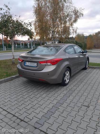 Hyundai Elantra 2012