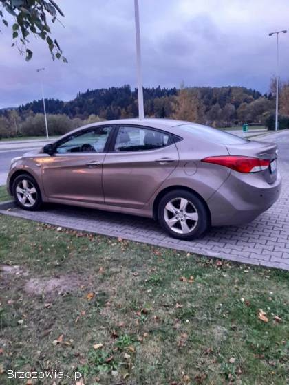 Hyundai Elantra 2012