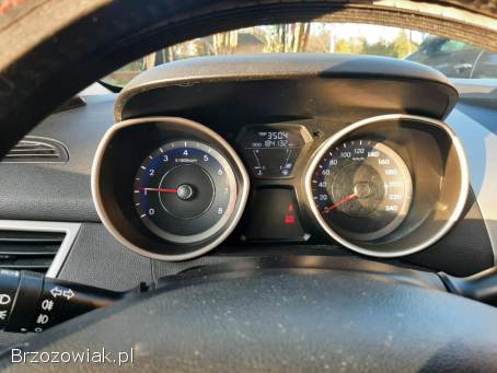 Hyundai Elantra 2012