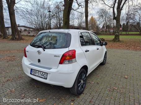 Toyota Yaris 1.  3 Benzyna LIFT 2009