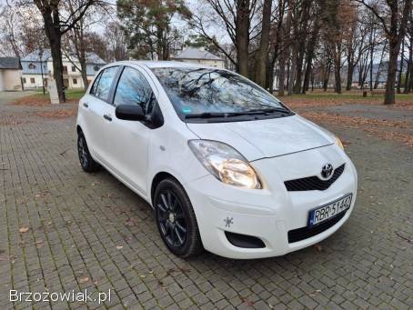 Toyota Yaris 1.  3 Benzyna LIFT 2009