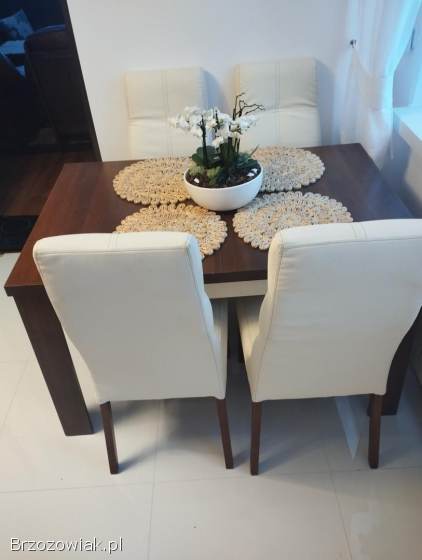 Stół + 4 krzesła