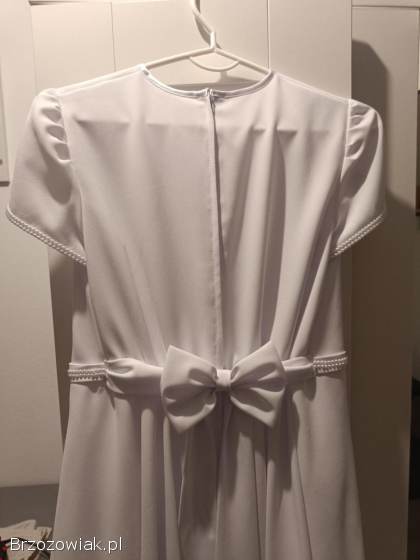 Sukienka pierwszokomunijna