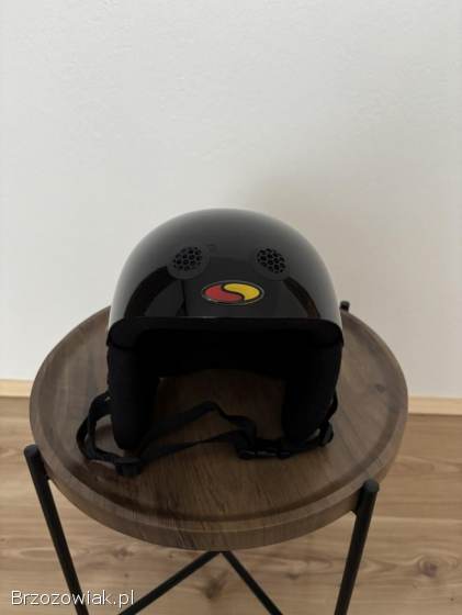 Kask narciarski dziecięcy