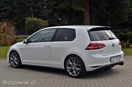Volkswagen Golf VII GTI 2015