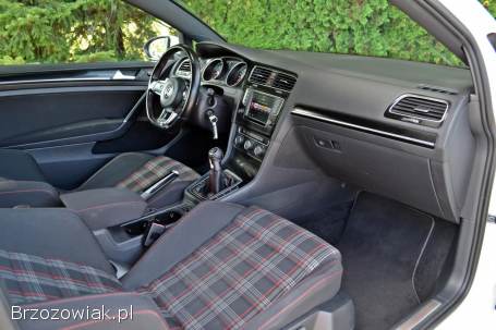 Volkswagen Golf VII GTI 2015