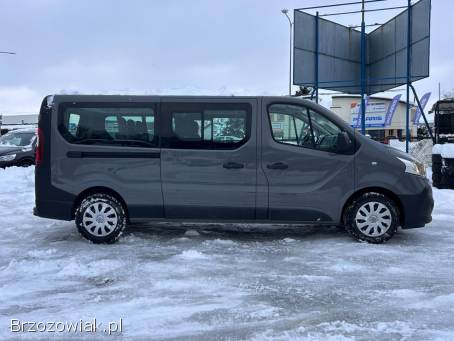 Renault Trafic 8 osobowy 2015