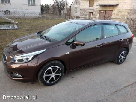 Kia Cee'd Benzyna 1.  6 16V 2013