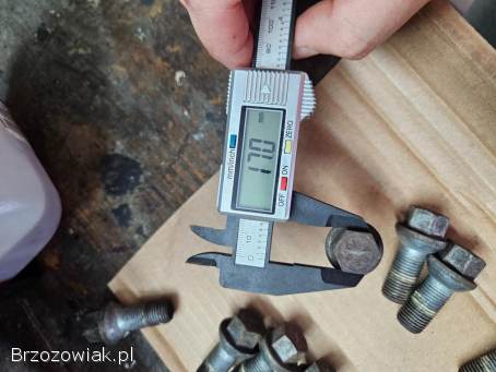 Sruby szpiki alufelg M14