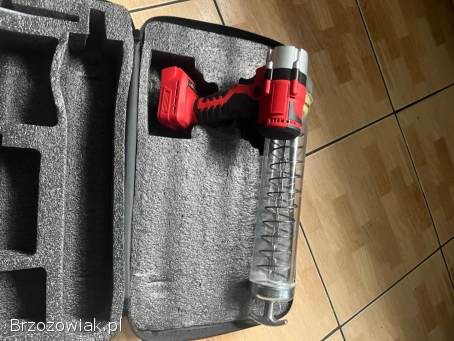 Smarownica towotnica akumulatorowa milwaukee dewalt