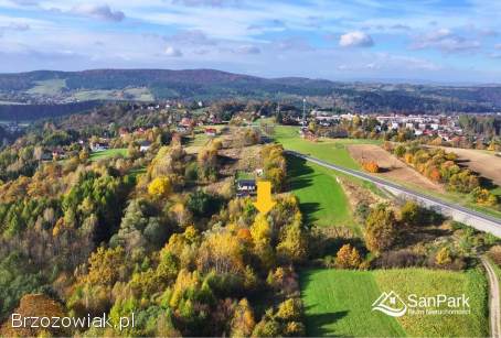 Działka z WZ na sprzedaż -  Lesko