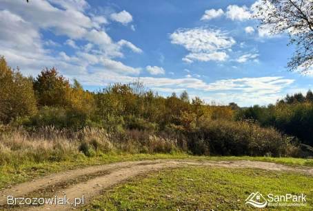 Działka z WZ na sprzedaż -  Lesko