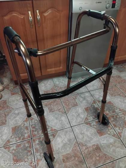 Chodzik pieluchomajtki wózek inwalidzki