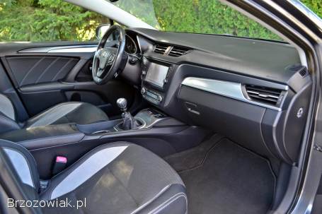 Toyota Avensis III lift 2016