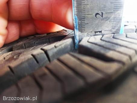 Opony zimowe Riken 225/55/r18 mało używane.  Mało używane.  wysokość bieżnika 8mm.