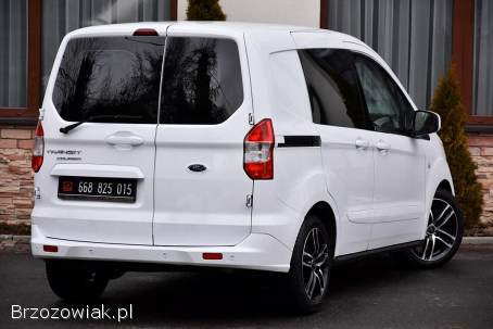 Ford Transit Courier 2021