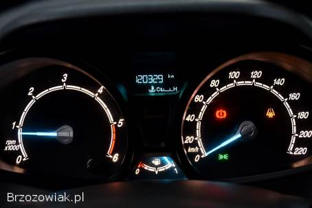 Ford Transit Courier 2021