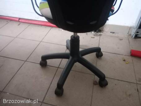 Fotel biurkowy dla l dziecka jak nowy 150