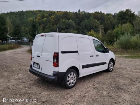 Peugeot Partner z 2016 roku z ekonomicznym silnikiem 1.  6 hdi 75KM