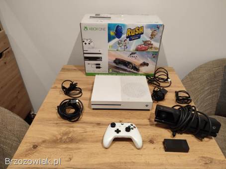 Okazja!  Xbox one S 500GB + pad i sporo gier + kinect!  Super Stan!