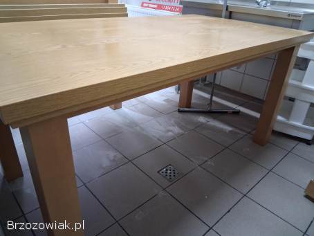 Sprzedam krzesła i stoły