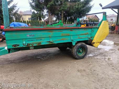 Rozrzutnik obornika jednoosiowy 2.  5T