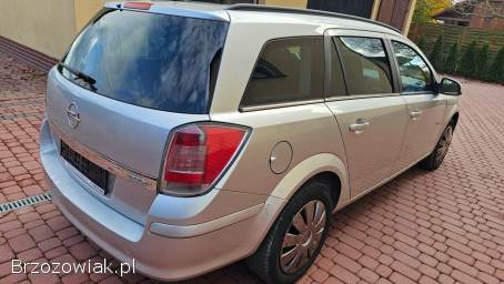 Opel Astra H 1.  7 CDTI 110K 2010