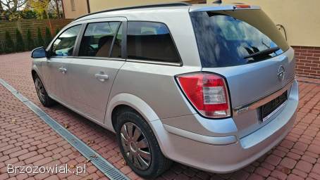 Opel Astra H 1.  7 CDTI 110K 2010
