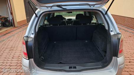 Opel Astra H 1.  7 CDTI 110K 2010