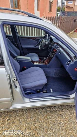 Mercedes-Benz W210 2002