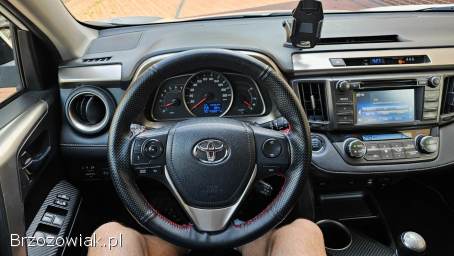 Toyota RAV4 2.  0D4D 124KM 4x4 2015