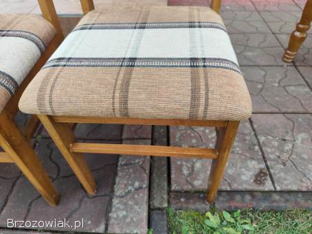 Sprzedam krzesła i stół w suoer stanie!