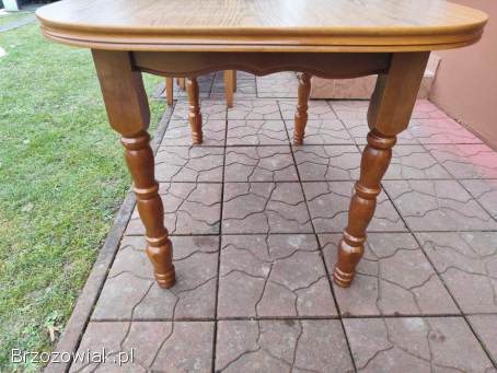 Sprzedam krzesła i stół w suoer stanie!