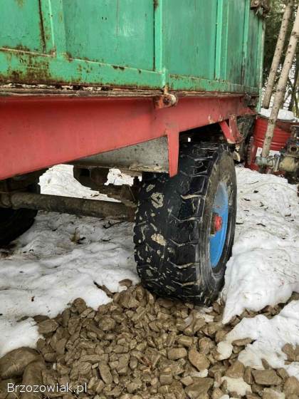 Rozrzutnik przyczepa