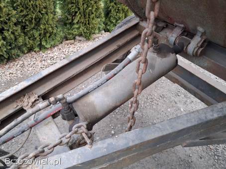 Przyczepa z kiprem koleba wozidło