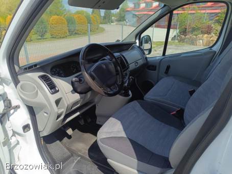 TRAFIC 2.  0 DCi 90KM 2009 KLIMATYZACJA 3 OSOBY HAK DOINWESTOWANY