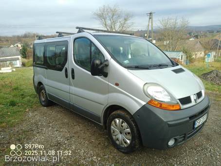 Renault Trafic 9 osobowy