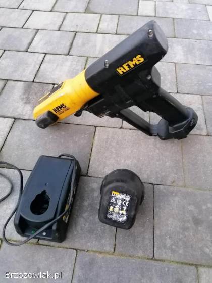 Zaciskarka prasa Rems