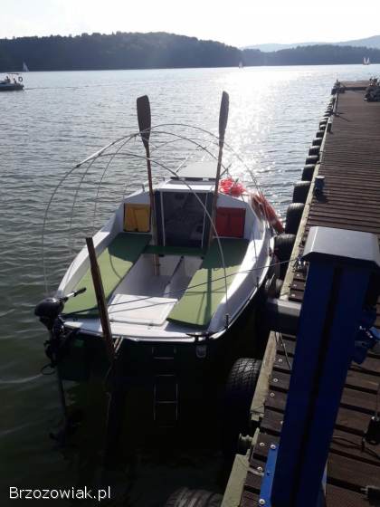 JACHT LEKKI KABINOWY BEZ-2 Z NAPĘDEM ELEKTRYCZNYM