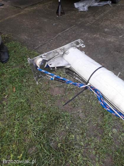 MASZT + BOM + ŻAGLE z olinowaniem.