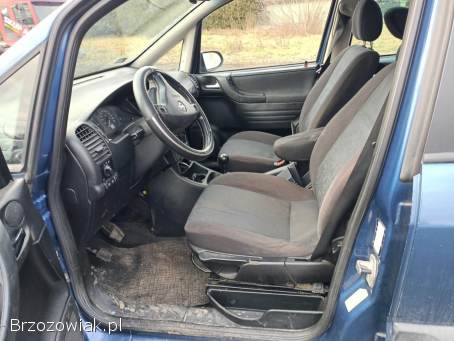 Opel Zafira 2.  0 DTI 101km 03 2003