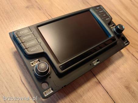 Ekran Passat B8 Golf