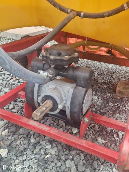 Opryskiwacz biardzki 1000l -  15m