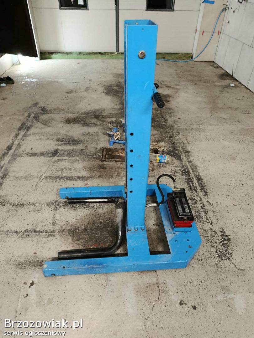 PODNOŚNIK MOBILNY JEDNOKOLUMNOWY