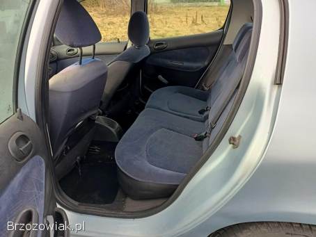 Peugeot 206 1.  4hdi 68km 01r 2001