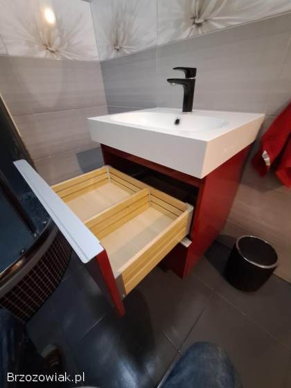 Szafka łazienkowa