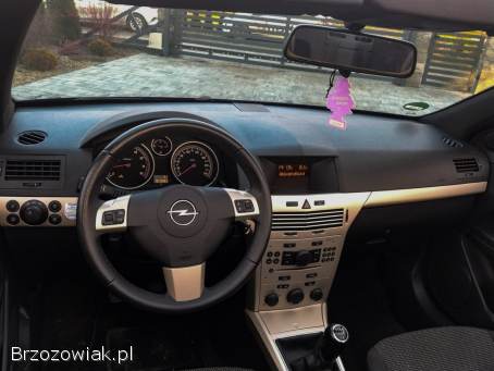 Opel Astra Cabrio  2008